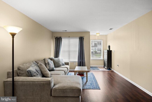 Building Photo - 108 Tattersall Dr