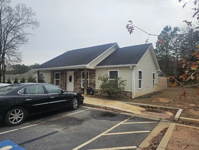 Building Photo - 2901 Monroe Hwy