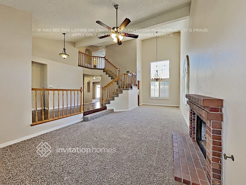 Building Photo - 914 Sparrow Ct