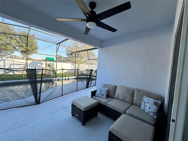Building Photo - 17410 Woodcrest Way
