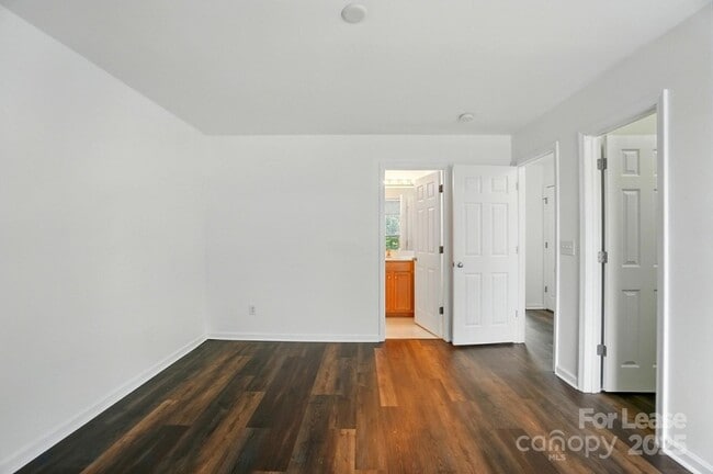 Building Photo - 10316 Stineway Ct