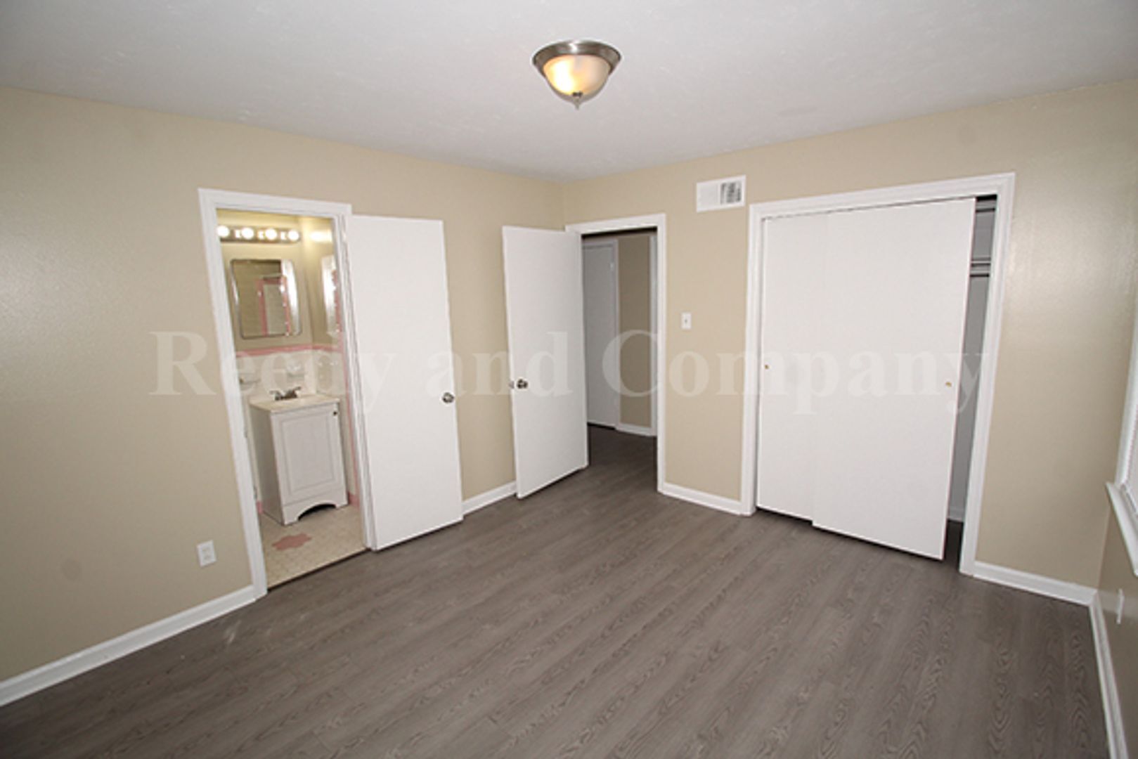 Building Photo - 1718 Borden Dr