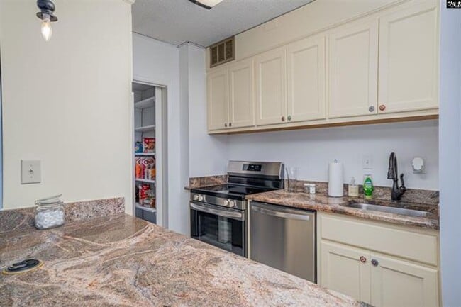 Building Photo - SP186