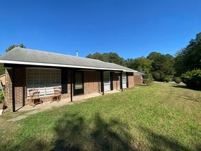 Building Photo - 313 E Lyon St