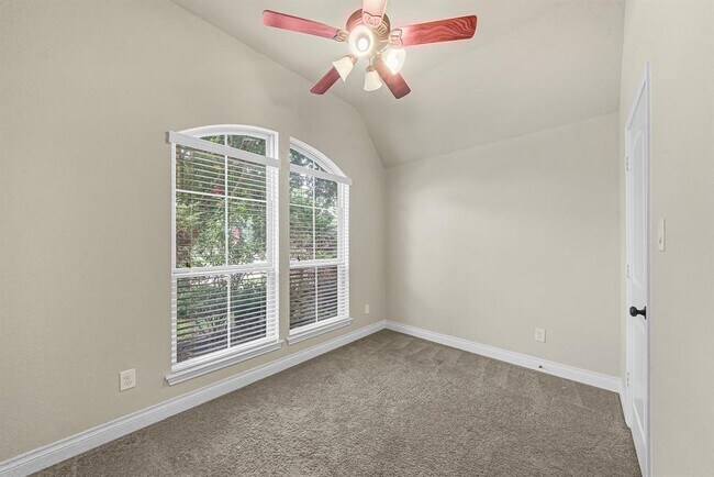 Building Photo - 17503 Woodfalls Ln