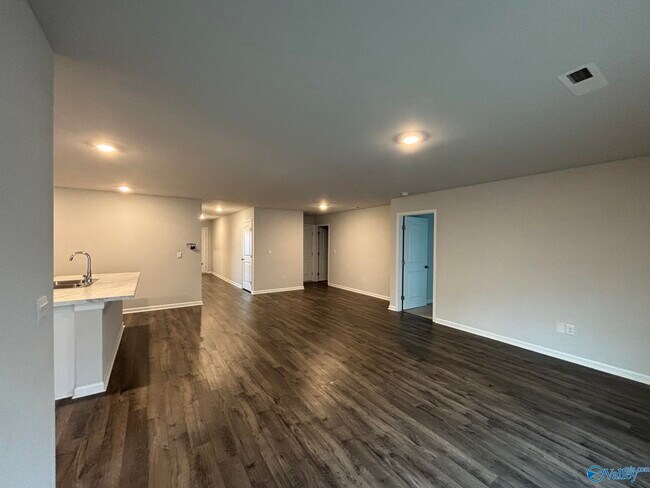 Building Photo - 172 Tobin Ln