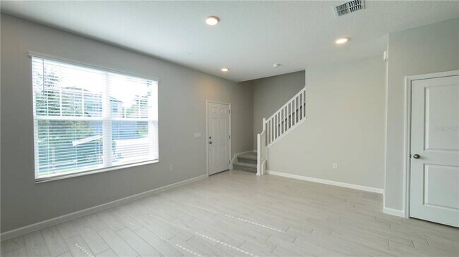 Building Photo - 438 Lady Palm St
