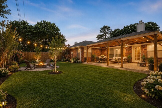 Building Photo - 22319 Rangeview Dr