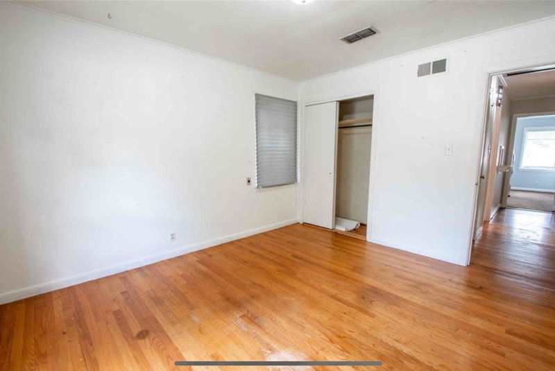 Building Photo - 885 S Gate Rd