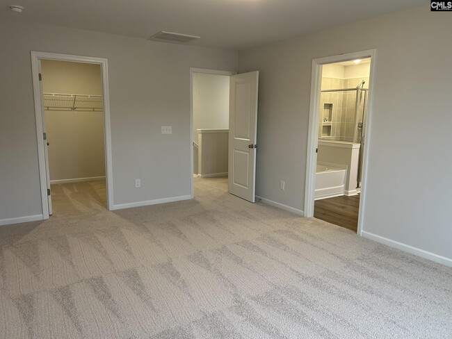 Building Photo - 387 Pinaster Path