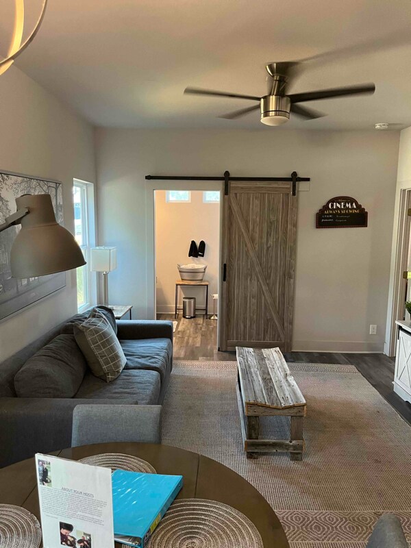 Building Photo - 1251 Canyon Shores