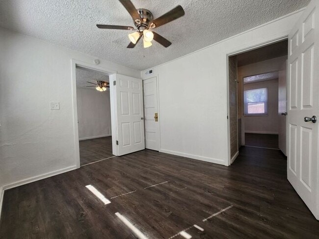Building Photo - Charming 2-Bedroom Home in Mesa Junction –...