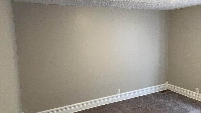 Building Photo - 1150 Creighton Ave