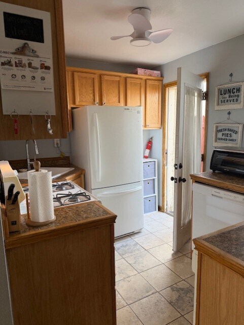 Building Photo - 1808 Grove St