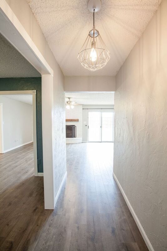 Building Photo - 1535 Rocky Point Dr