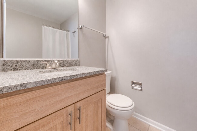 Building Photo - 21258 Cascade Ct