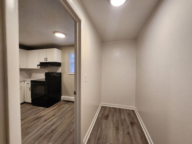 Building Photo - 7165 Alegre Cir