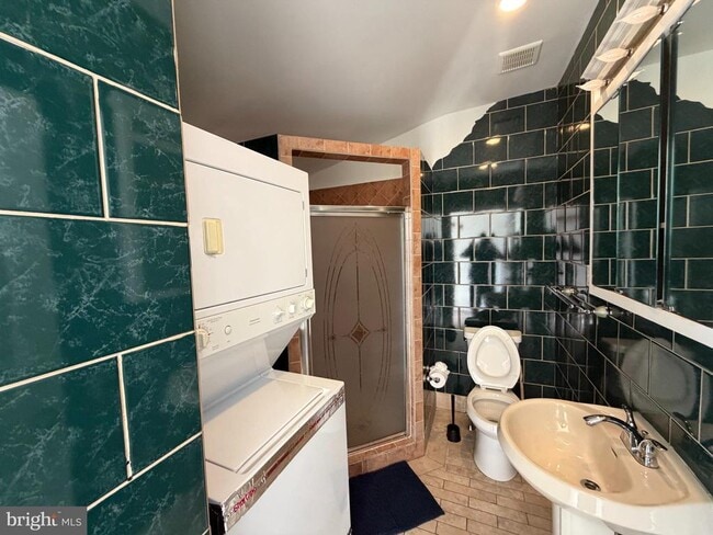 Building Photo - 7105 Rising Sun Ave