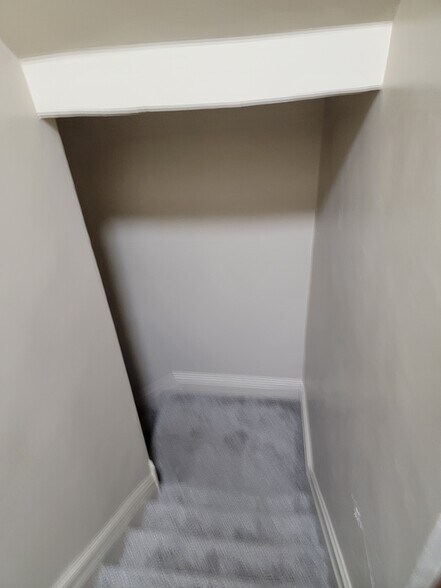 Building Photo - 102 3rd Ave