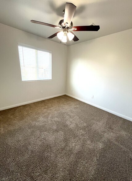 Building Photo - 6125 Kendra St