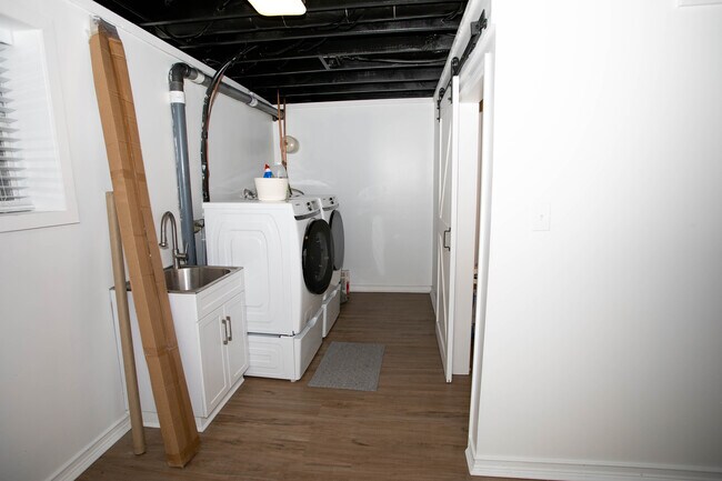 Building Photo - 1412 Chert Pit Rd