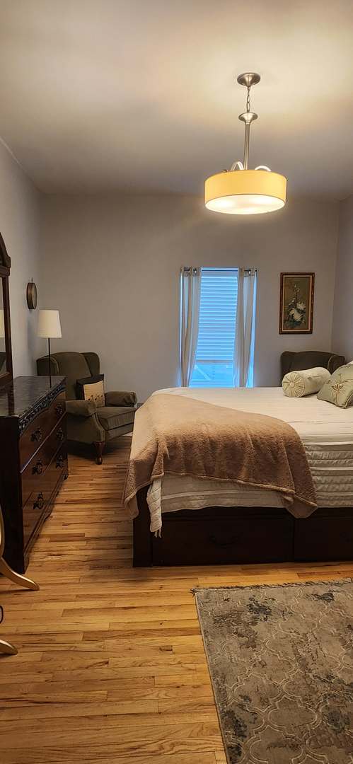 Building Photo - 6324 S Kimbark Ave