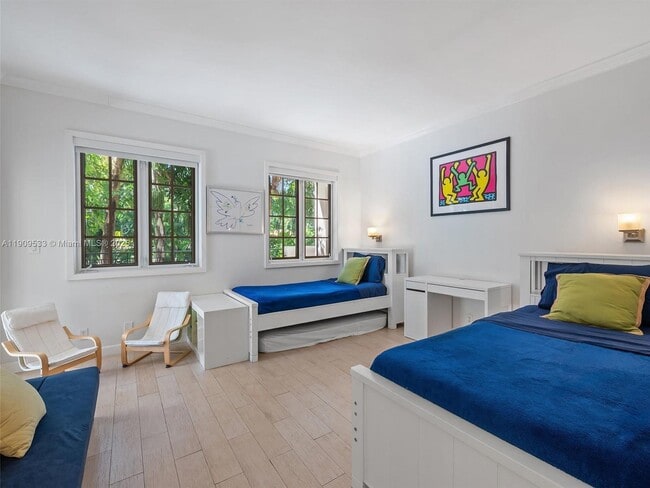 Building Photo - 19116 Fisher Island Dr