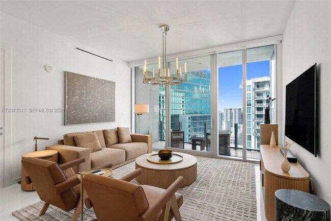 Building Photo - 300 Biscayne Blvd Way