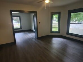 Building Photo - 936 Harrison Ave