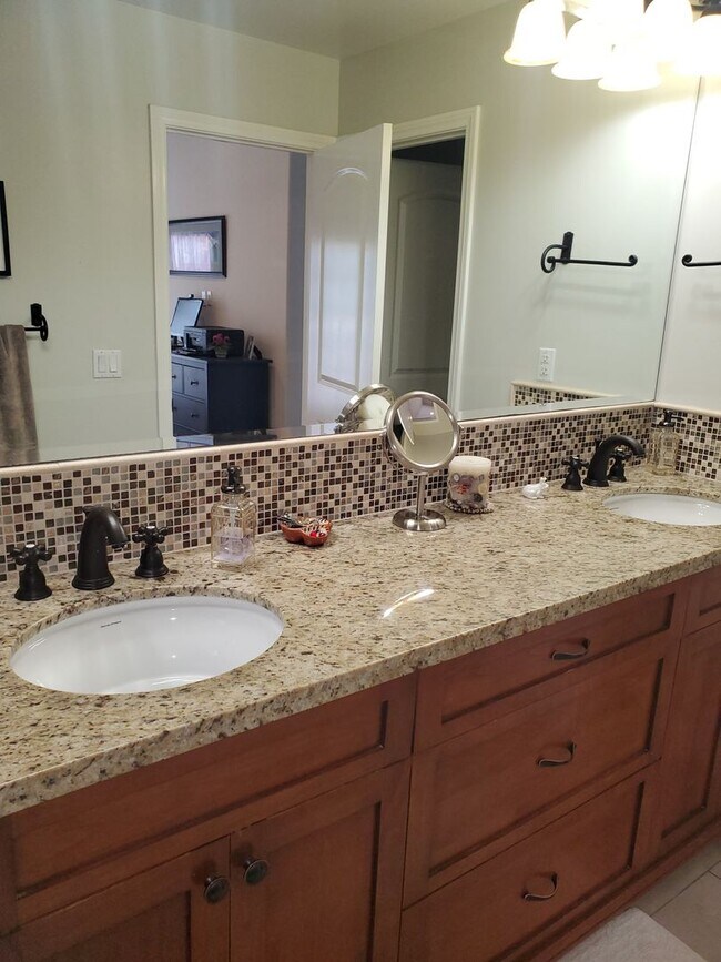 Building Photo - Elegant Coronado Village Home