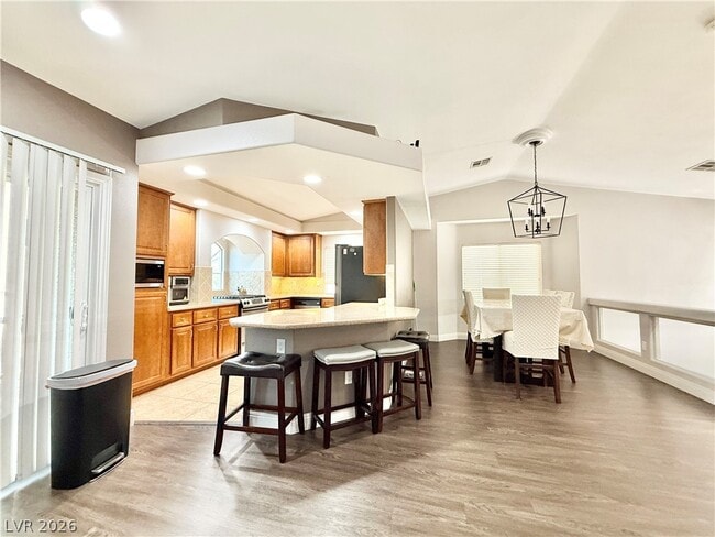 Building Photo - 4634 Mission Meadow Cir