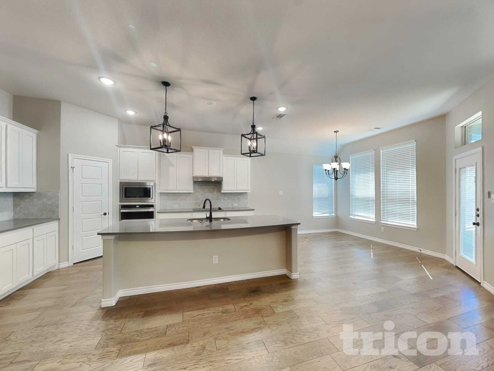 Building Photo - 330 Abbott Ln