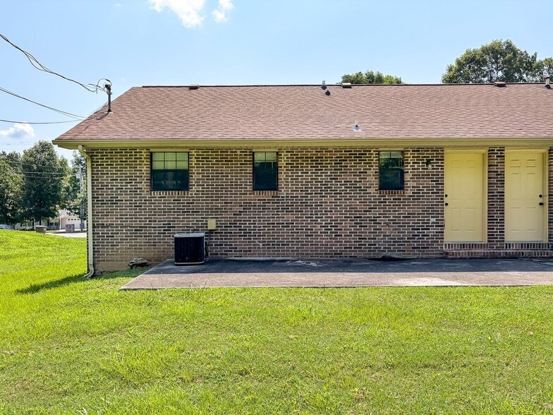 Building Photo - 1418 Baggett Rd