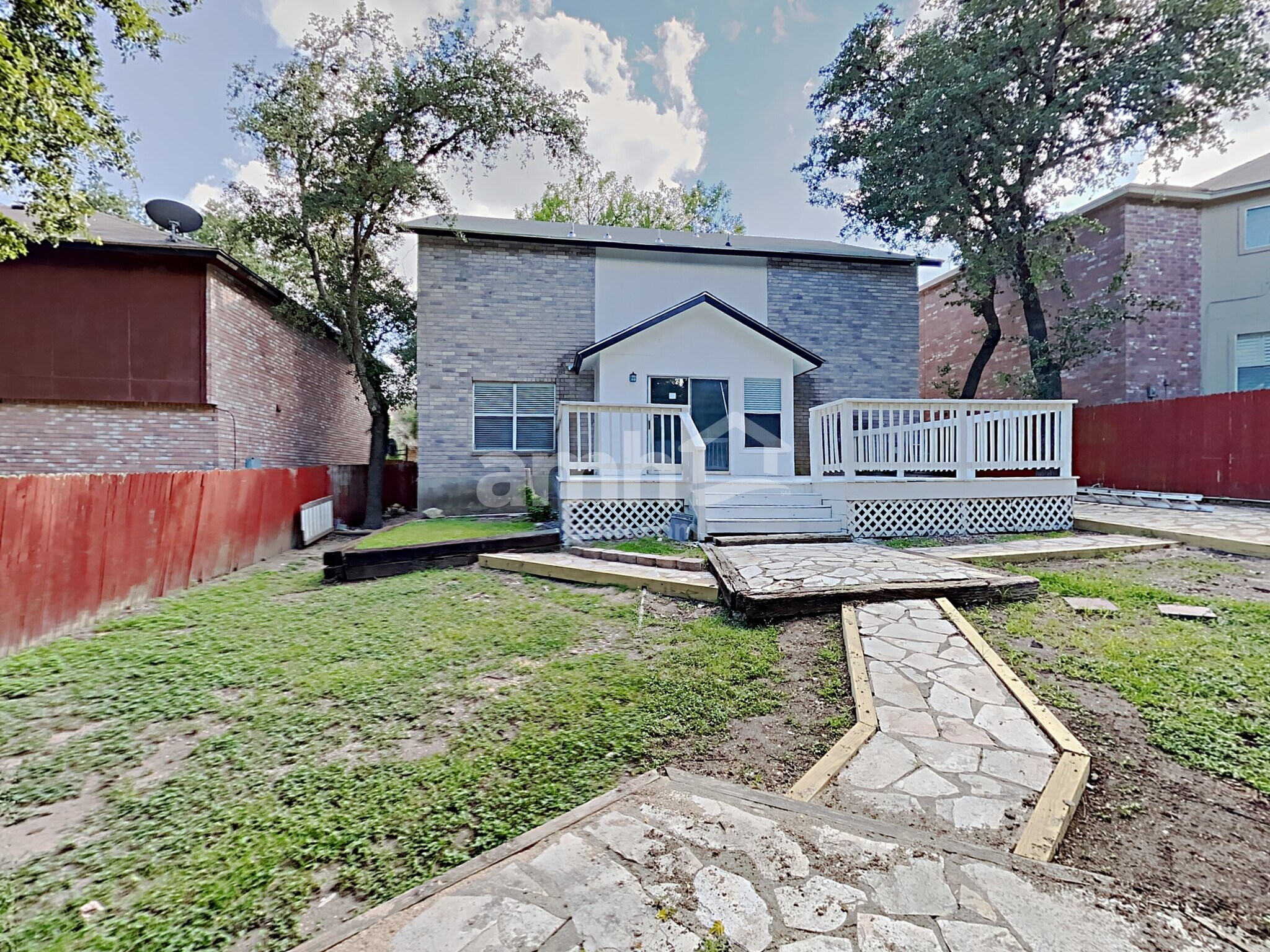 Building Photo - 9915 Old Mesquite