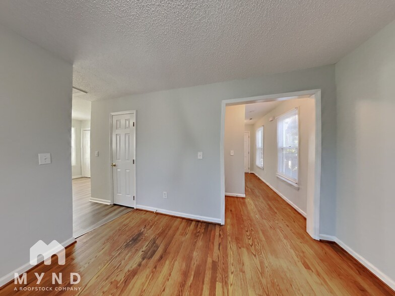 Building Photo - 4116 Iron Horse Rd