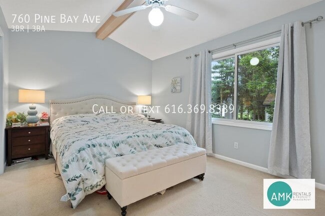 Building Photo - 760 Pine Bay Dr