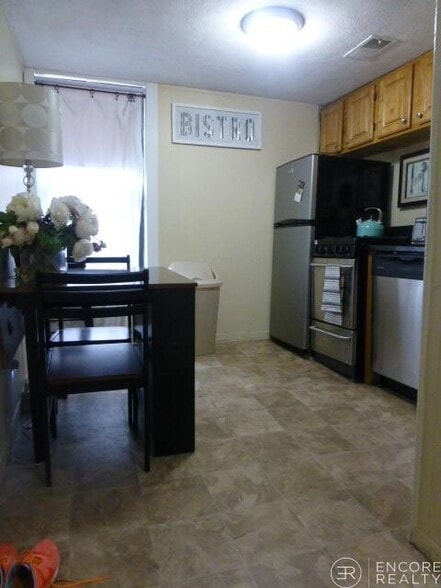 Building Photo - 238 Cambridge St