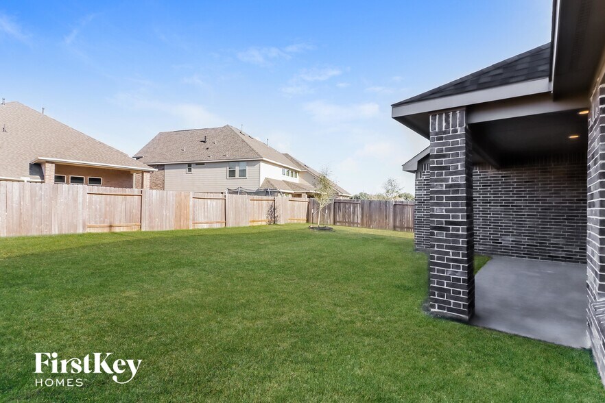 Building Photo - 723 Chestnut Cove Ln