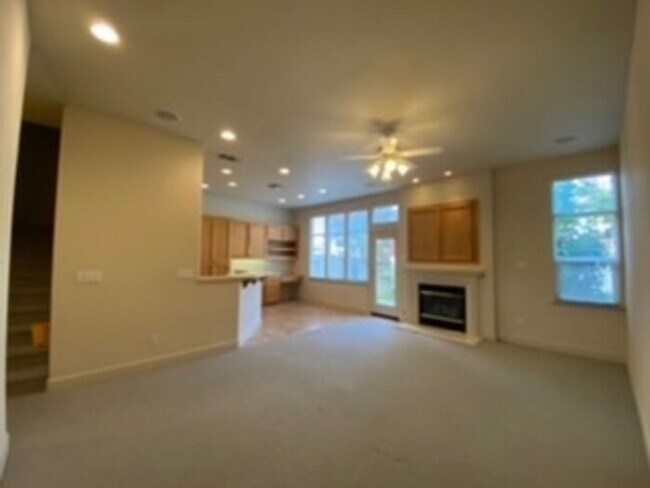 Building Photo - Northgate Tiara Gated Community