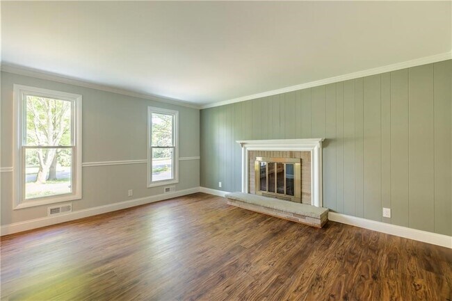 Building Photo - 104 Tumbleweed Dr