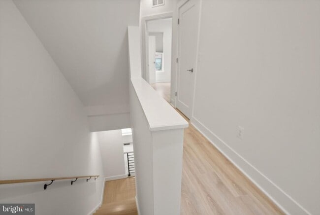 Building Photo - 1862 Michael Faraday Dr.