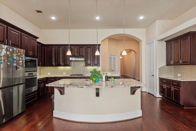Building Photo - 11231 Dunstan Hill Dr