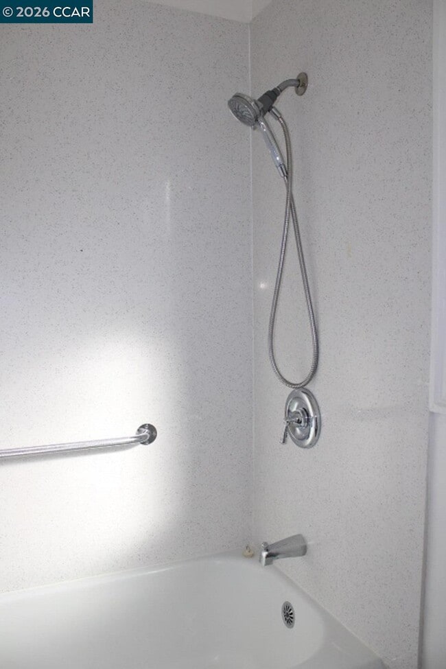 Building Photo - 508 Civic Center St