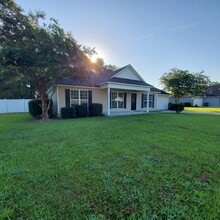 Building Photo - Welcome to Serene Living: Spacious Home on a .61 Acre Lot near Moody Airforce Base