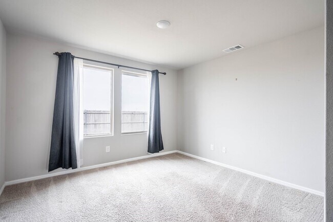 Building Photo - 7108 Buckwheat Rd