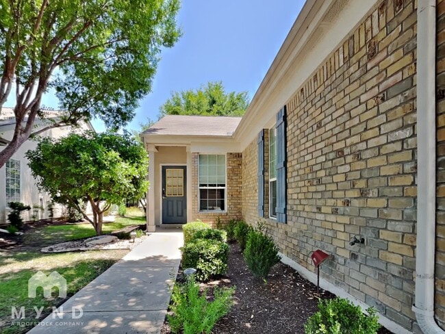 Building Photo - 115 Ranier Ln