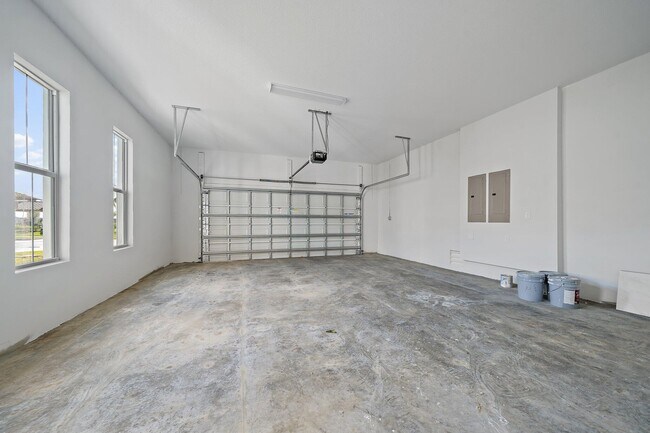 Building Photo - 12724 Nautilus Cir