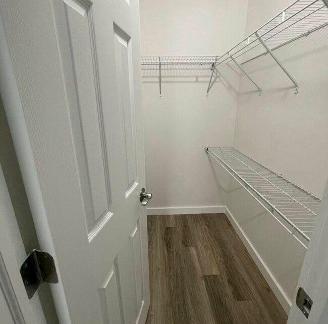 Building Photo - 1715 Wilkins Ave