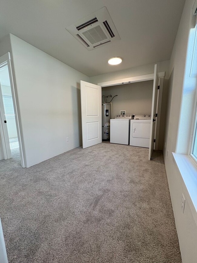 Building Photo - New Construction 3-bedroom, 2-bathroom townhouse