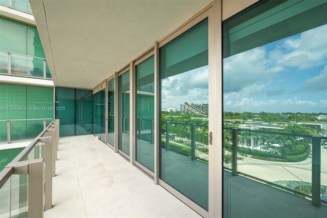 Building Photo - 350 Ocean Dr